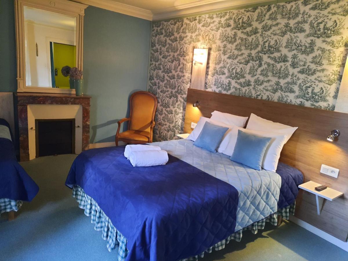 Hotel De La Barbacane Tiffauges Екстер'єр фото