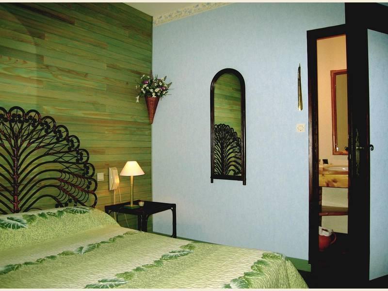Hotel De La Barbacane Tiffauges Екстер'єр фото